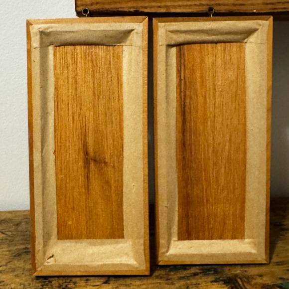 Floral Shell Art in an Oak Color Frame - Picture 5 of 6